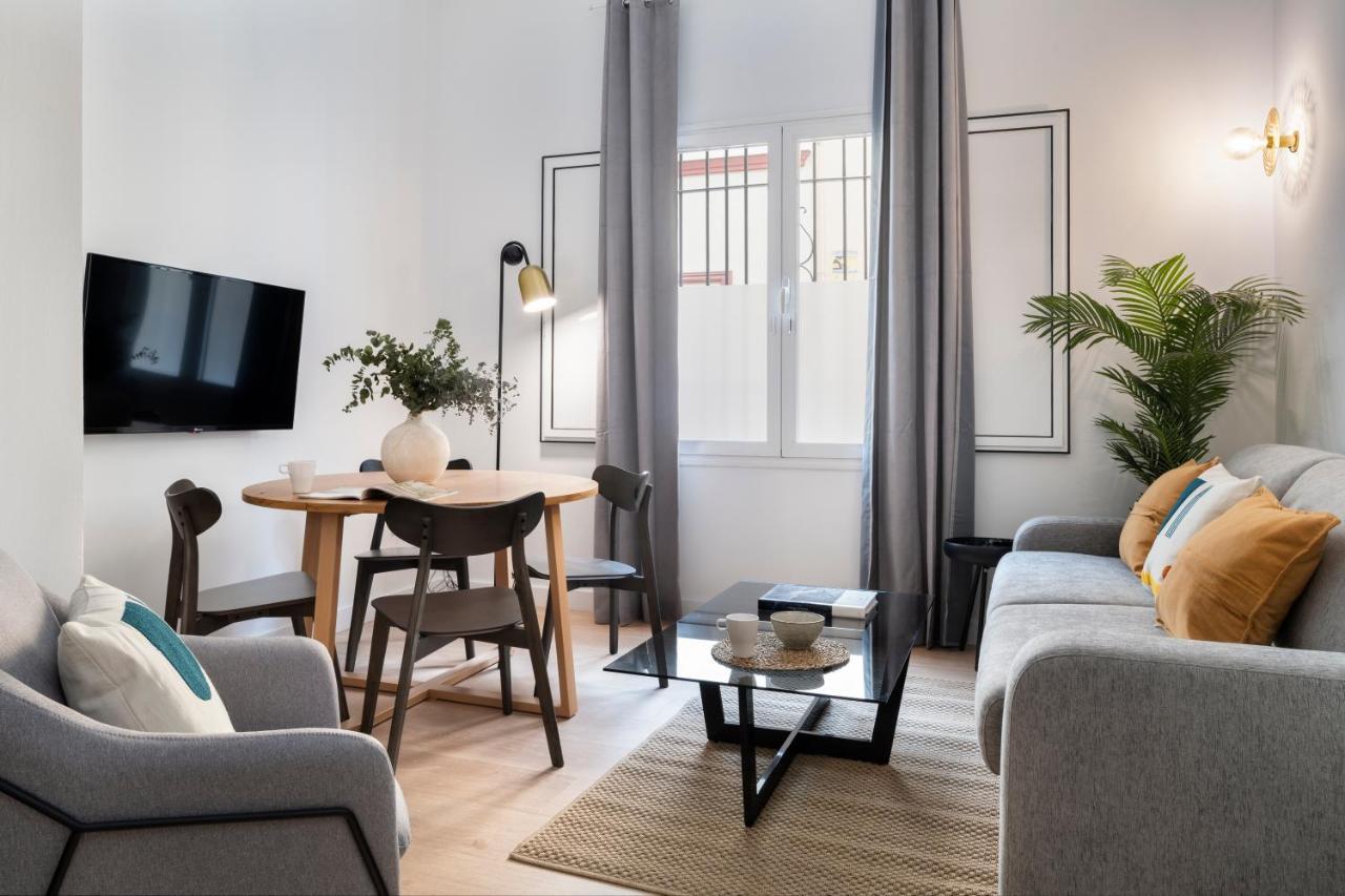 Suites Maestranza - Santas Patronas By Magno Apartments Seville Ngoại thất bức ảnh