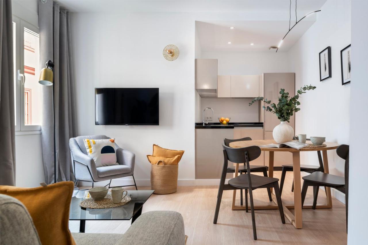 Suites Maestranza - Santas Patronas By Magno Apartments Seville Ngoại thất bức ảnh
