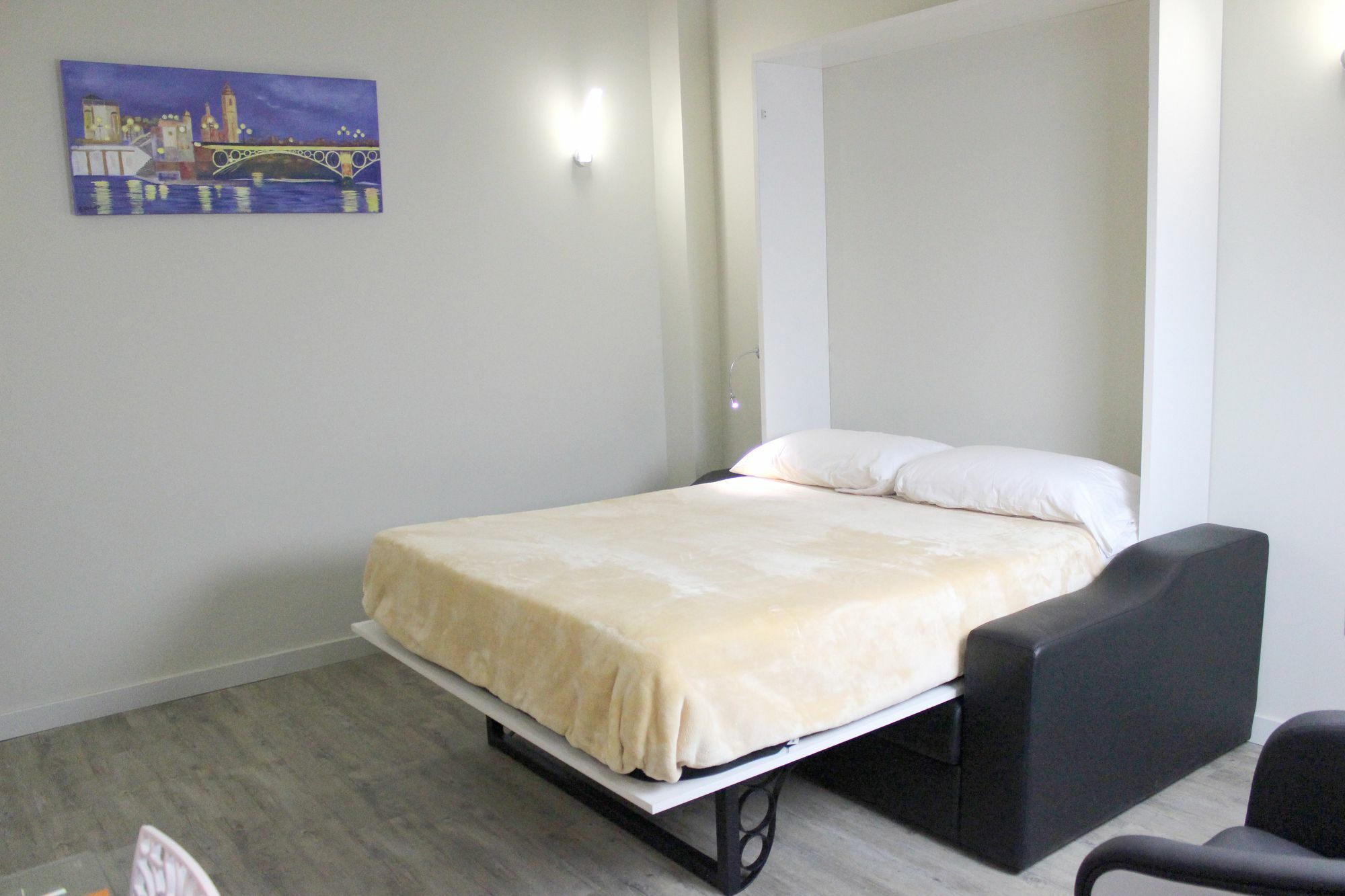 Suites Maestranza - Santas Patronas By Magno Apartments Seville Ngoại thất bức ảnh